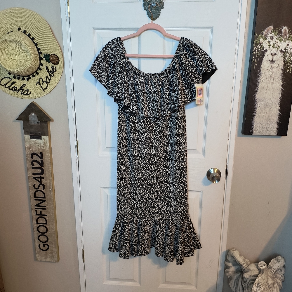 Lularoe Cici Medium M Dress Black And White Jacquard Off-Shoulder Dress